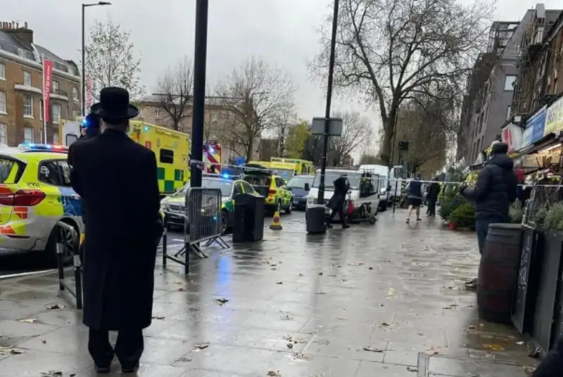 برخورد خودرو با عابران در شمال لندن چند زخمی برجای گذاشت