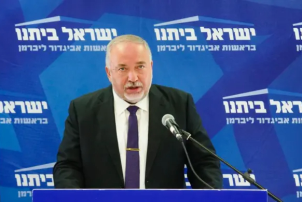 ליברמן : "יש אופציה אמיתית לקואליציה בלי נתניהו"