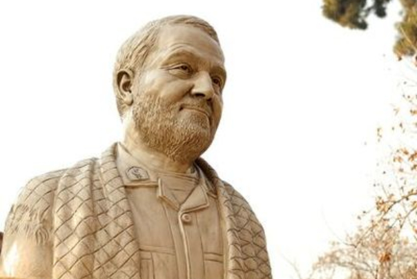 طهران تشيد نصبين تذكاريين للشهيد سليماني