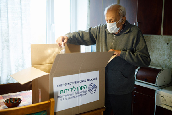 הקורונה המיטה חורבן כלכלי על עשרות אלפי משפחות וקשישים