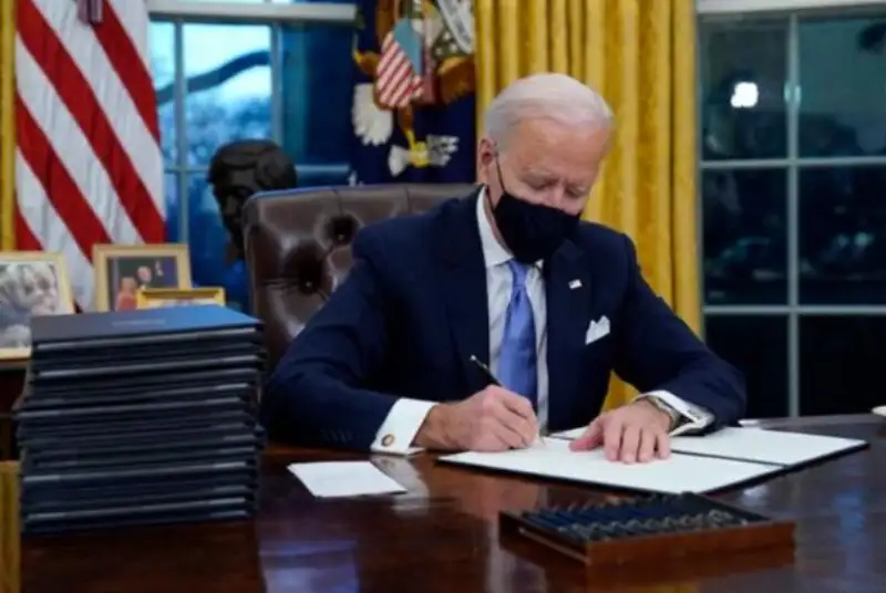 درخواست بایدن از کنگره برای اصلاح قانون اسلحه