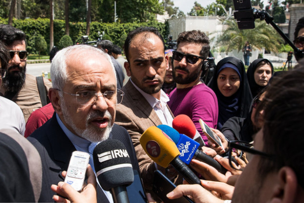 ظریف: فشار حداکثری همچنان ادامه دارد!