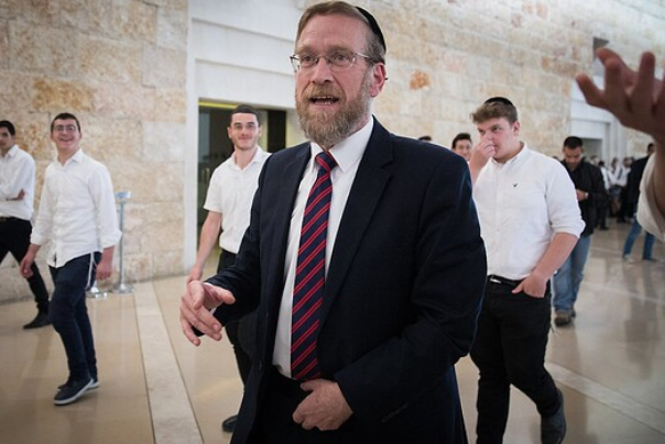 ח"כ פינדרוס: "חיילת שהתגיירה בצה"ל – שיקסע"