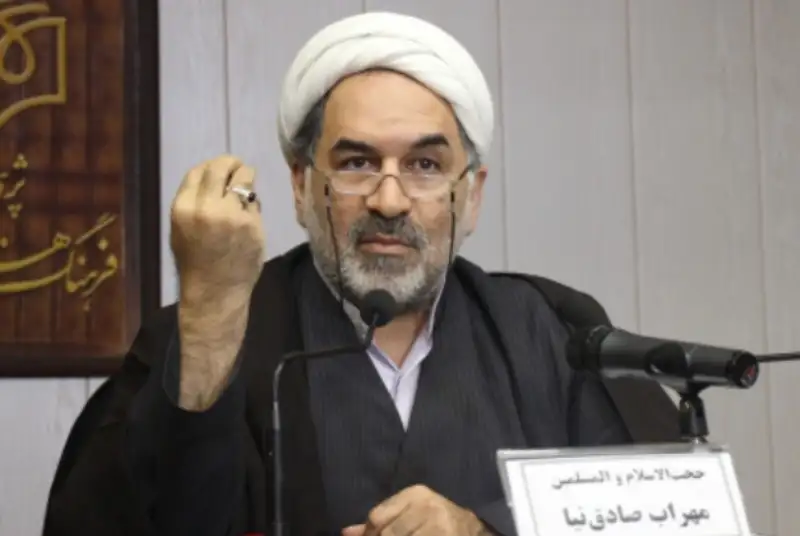 مهراب صادق‌نیا: فرهنگ انتخابات در جامعه هنوز فراگیر نشده است