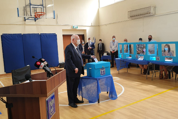 ריבלין הצביע: בחירות רביעיות בתוך שנתיים פוגעות באמון הציבור
