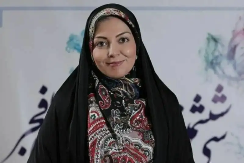 پیکر آزاده نامداری به خانواده اش تحویل داده شد