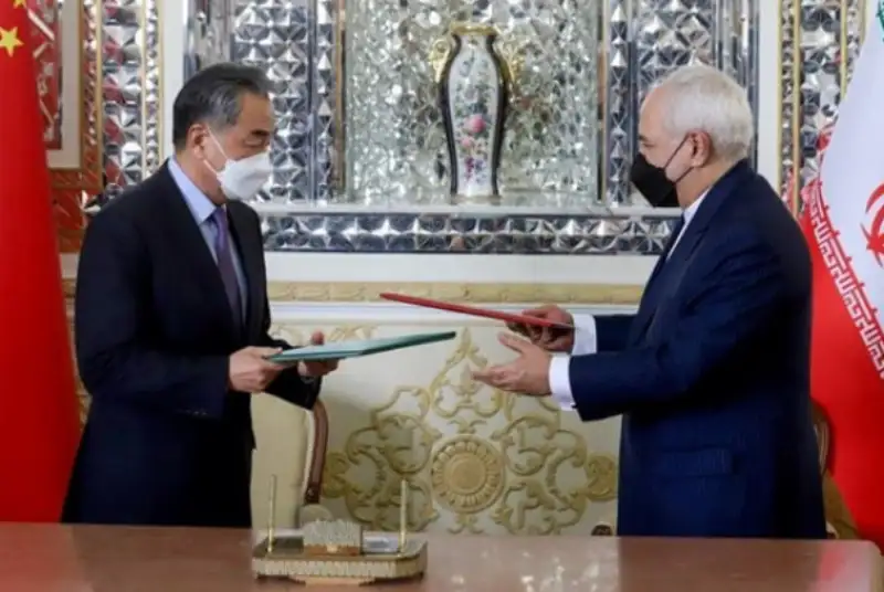 «راشا تودی»: توافق ایران و چین، شکستی بزرگ را برای نظم جهانی آمریکا رقم می‌زند