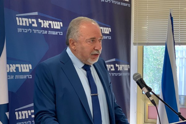ליברמן: לסיים את כהונת נתניהו