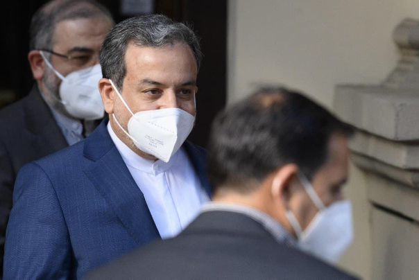 رئيس الوفد الايراني المفاوض: سنواصل المحادثات في فيينا بقوّة واقتدار