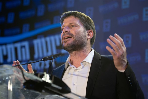 בצלאל סמוטריץ' על סגירת הר הבית: כשבוחרים בחרפה מקבלים מלחמה