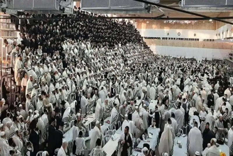 دهها زخمی در حادثه فرو ریختن سکویی داخل کنیسه در فلسطین اشغالی