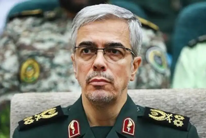 سرلشگر باقری:  پیروزی‌های بزرگ سیاسی و نظامی، ضامن تقویت انسجام ملی است