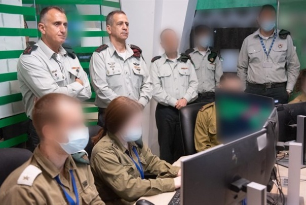 אביב כוכבי ביקר בחיל האוויר ובאמ"ן