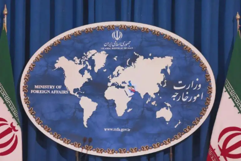 لزوم انتخاب وزیر خارجه اقتصادی در دولت سیزدهم