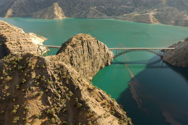 تکذیب انتقال آب خوزستان از کشور