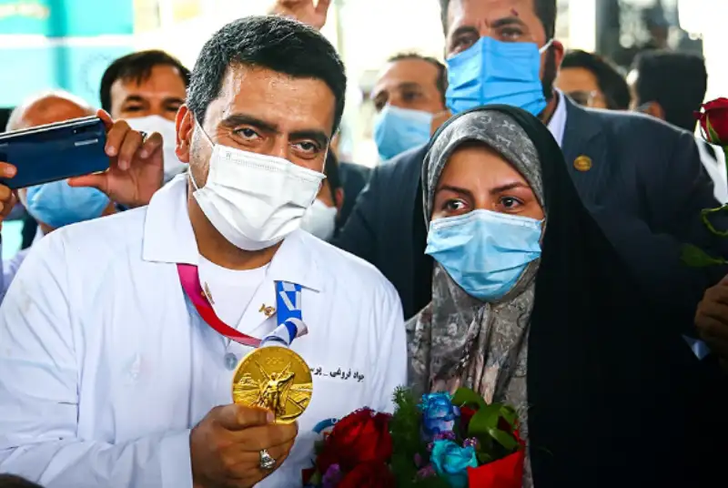سم پاشی ضد انقلاب علیه قهرمانان ملی ایران