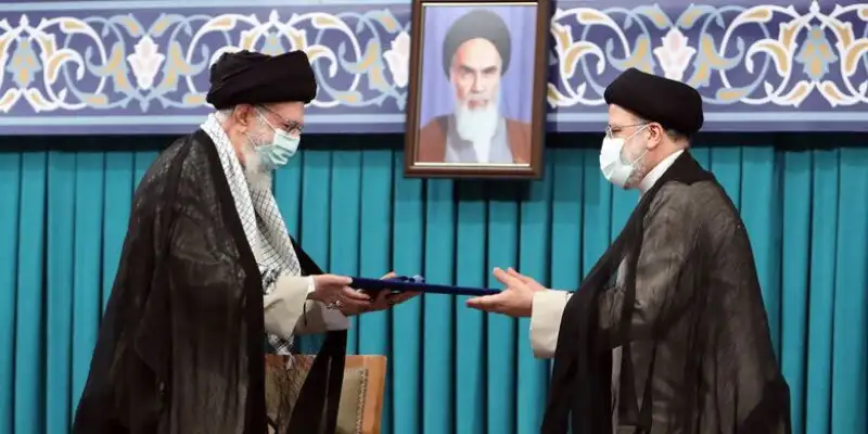 رهبر انقلاب حکم ریاست جمهوری سید ابراهیم رئیسی را اعطا کردند