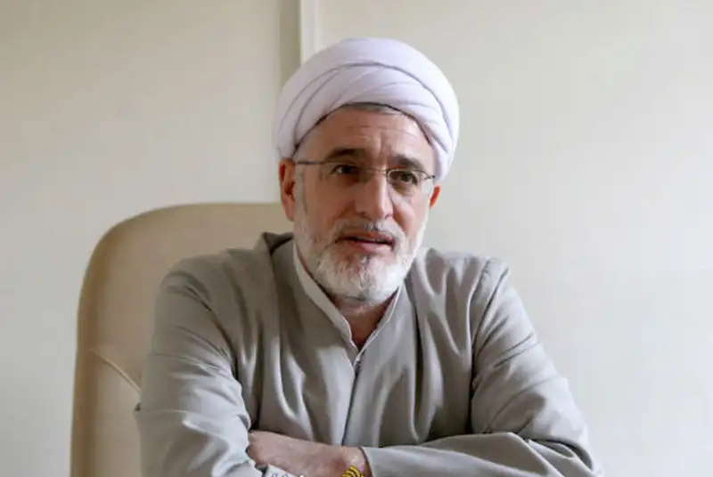 فیرحی: عاشورا در طول تاریخ آزادگان را به عدم پذیرش ظلم دعوت کرده است
