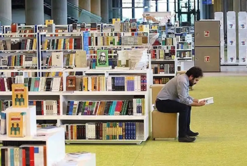 تابستانه کتاب در سه روز 12 میلیارد فروخت