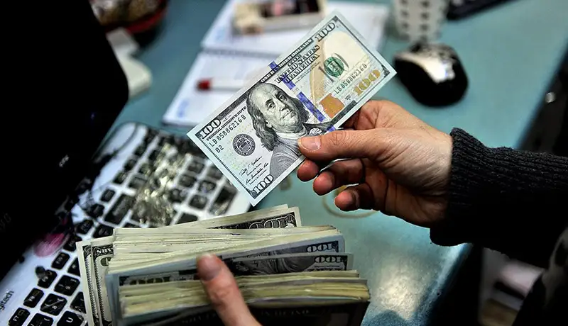 قیمت دلار از کجا خط می‌گیرد؟