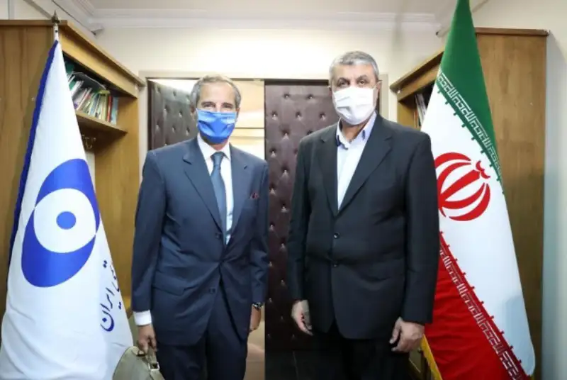 گروسی: مذاکرات را تا پیدا کردن زمینه های مشترک ادامه می دهیم