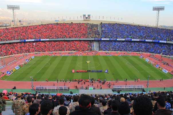 مجوز حرفه‌ای پرسپولیس و استقلال همچنان در انتظار تأیید AFC