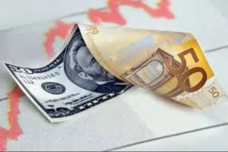 پشت پرده نوسانات ارزی هم‌زمان با مذاکرات