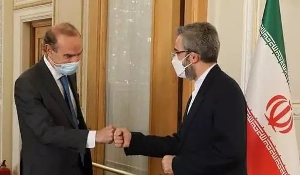 باقري يبحث مع مورا آخر تطورات مفاوضات فيينا
