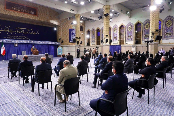قائد الثورة: السيدة زينب الكبرى (س) تجسد عظمة القوة الروحية والفكرية للمرأة