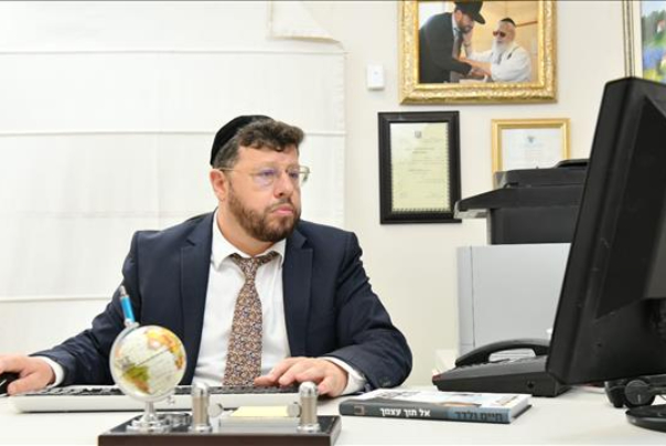 הרב שמואל אליהו על חיים ולדר: "עשרות בנות ניצלו מתקיפה, הוא לא יגיע לשמיים"