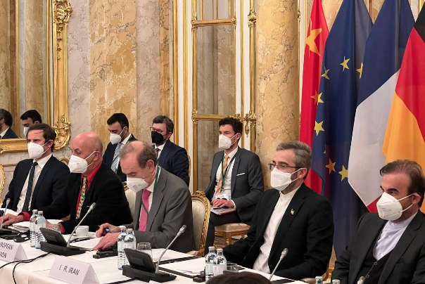 مباحثات مكثّفة بين ايران و "4+1" في فيينا