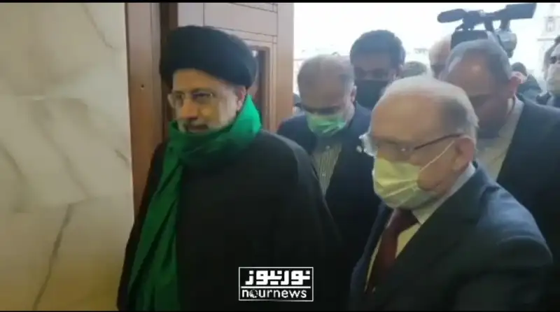 خیر مقدم به  رئیس جمهور ایران در دانشگاه مسکو.