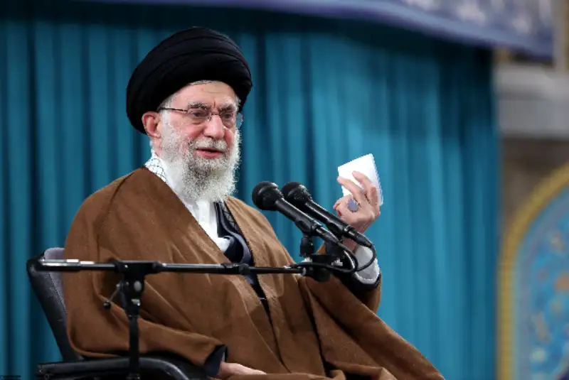 رهبر انقلاب در دیدار با مداحان: هیئت، کانون جهاد تبیین است