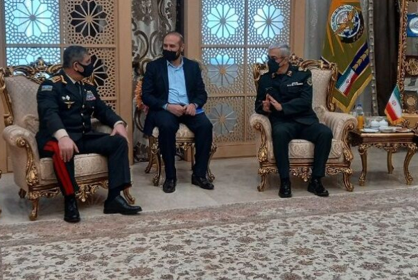 مباحثات عسكرية بين طهران وباكو.. اللواء باقري: نرفض جميع اشكال الاحتلال