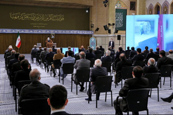 پیام‌های راهبردی دیدار متفاوت رهبری با کارآفرینان