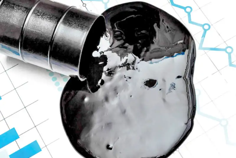 بازار جهانی نفت تحت فشار کمبود عرضه