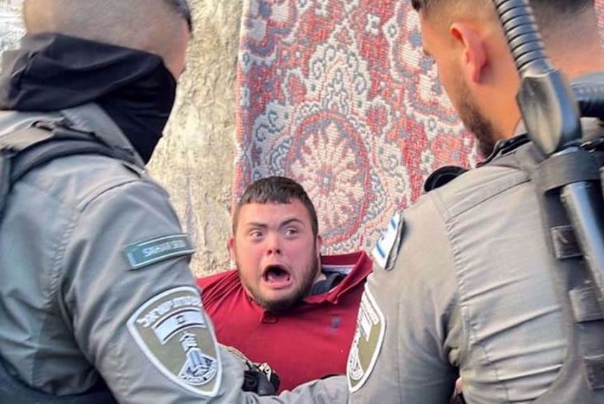 כוחות ישראליים תוקפים פעילים, כולל נכים פלסטינים, בשייח ג'ראח