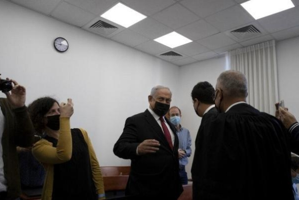 משפט נתניהו מתחדש לאחר הפסקה של שלושה שבועות
