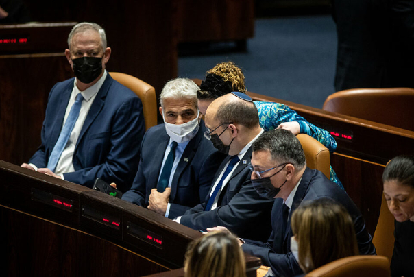 ברגע האחרון: הקואליציה נאלצה לדחות את ההצבעה על הגבלת כהונת רה"מ