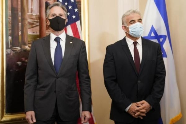פוטין מסרב לדון בהפסקת אש באוקראינה, לפיד טס לפגוש את בלינקן