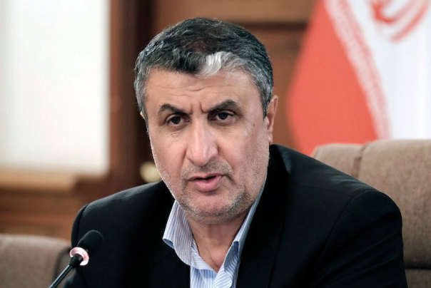 اسلامی: از ادامه فعالیت‌های صلح آمیز هسته‌ای کوتاه نخواهیم آمد