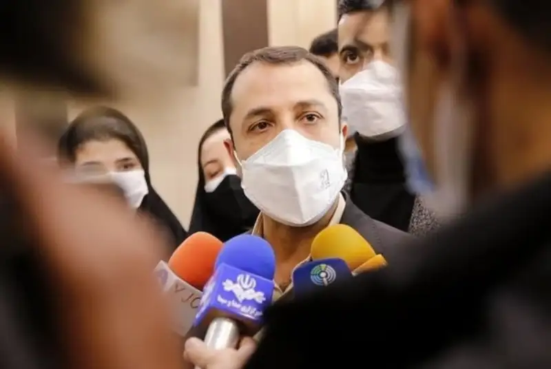 صالح آبادی: دولت انگیزه‌ای برای افزایش قیمت دلار ندارد