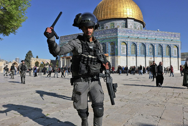 آخر التطورات في فلسطين المحتلة.. فصائل المقاومة تتوعد الاحتلال
