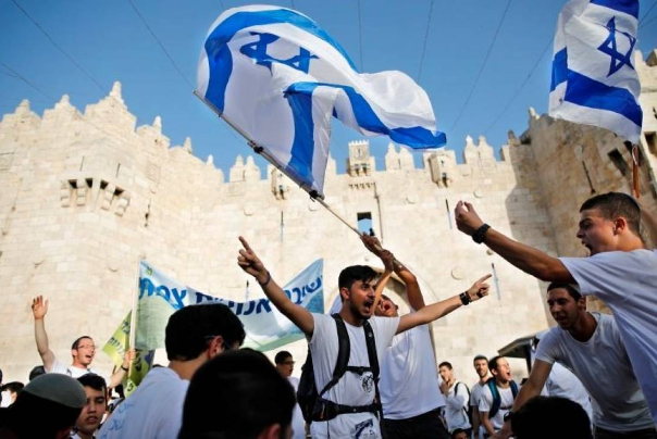 מתנחלים מתכננים לארגן "צעדת דגלים" ביום רביעי סביב חומות העיר העתיקה בירושלים
