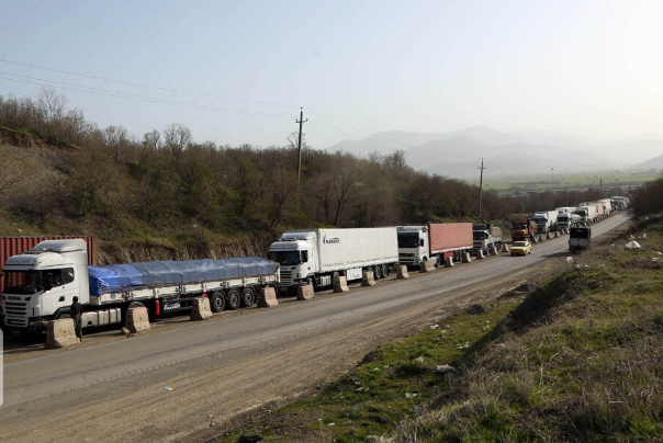 Iran, Pakistan launch three border markets