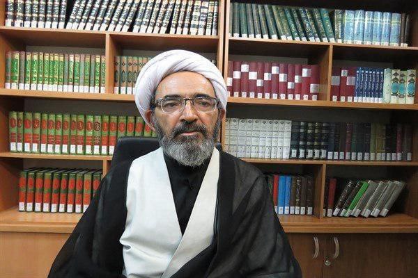همه دانشوران ازمکتب فقهی امام صادق(ع) استفاده می‌کردند