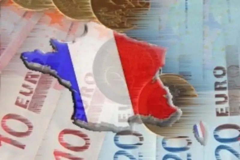 مردم فرانسه کوپن دریافت می‌کنند