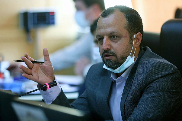 خاندوزی: تخصیص بنزین به اشخاص به جای خودرو، از اولویت خارج شد