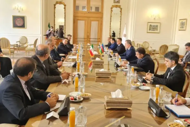 دیدار امیرعبداللهیان با وزیر خارجه آذربایجان