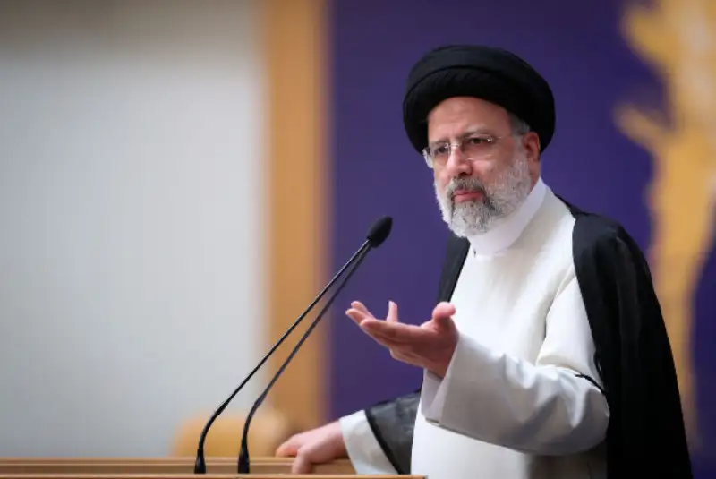 رئیس جمهور: منتظر سرمایه گذاری خارجی‌ها نماندیم